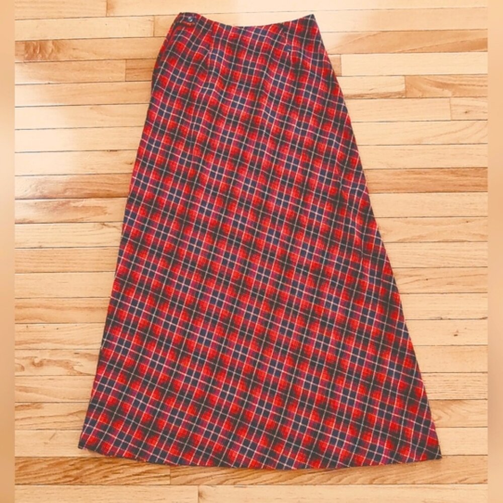 Vintage 1970s wool plaid long A-line skirt XS S